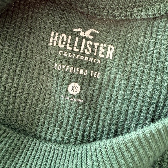 Hollister Boyfriend Waffle Knit Tee - Picture 6 of 7